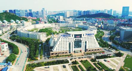 濟南高新區(qū)高標準、高質量、高品質地進行城市提升 打造國際范兒的生態(tài)園區(qū)